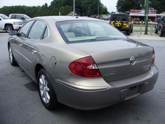 Buick LaCrosse 2006 photo 3