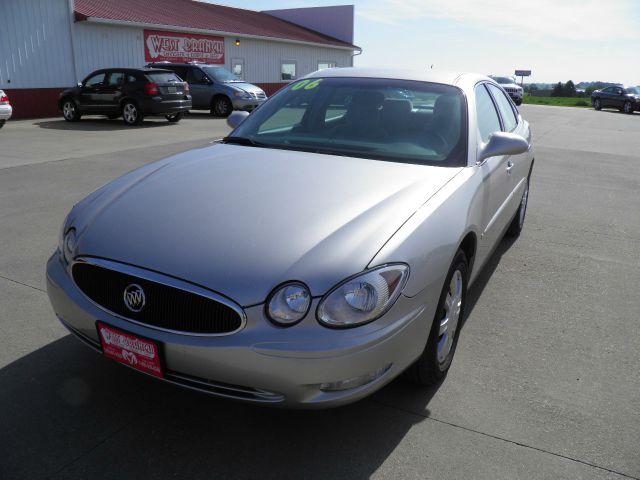 Buick LaCrosse 2006 photo 4