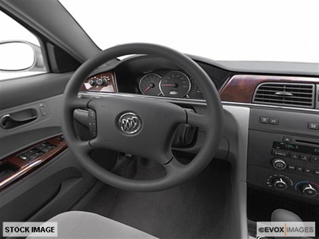 Buick LaCrosse 2007 photo 2