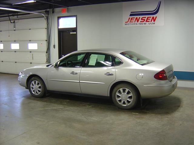 Buick LaCrosse 2007 photo 2