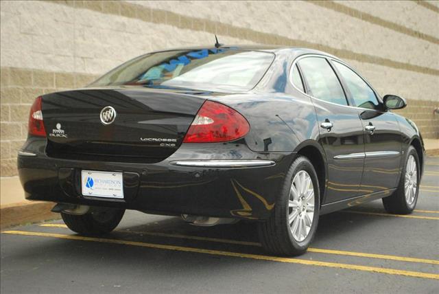 Buick LaCrosse GL Sedan 4D Sedan