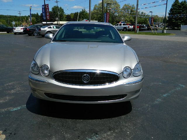 Buick LaCrosse GL Sedan 4D Sedan