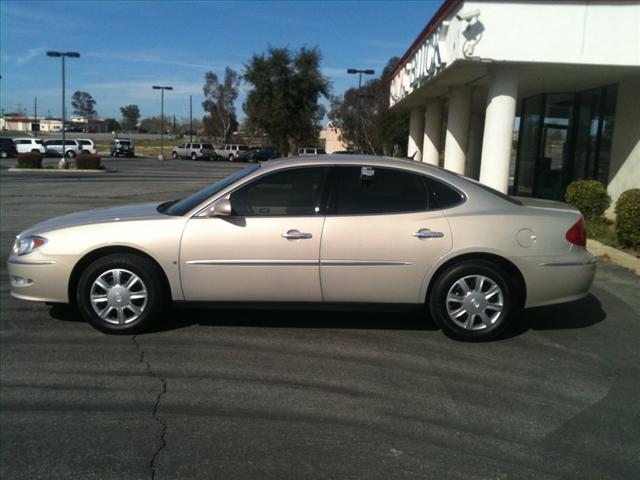 Buick LaCrosse 2008 photo 2