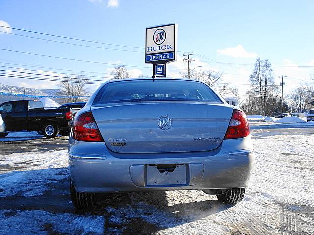 Buick LaCrosse 2008 photo 3