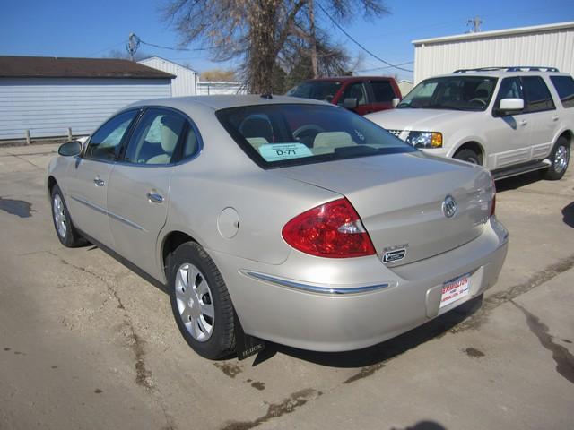 Buick LaCrosse 2008 photo 1