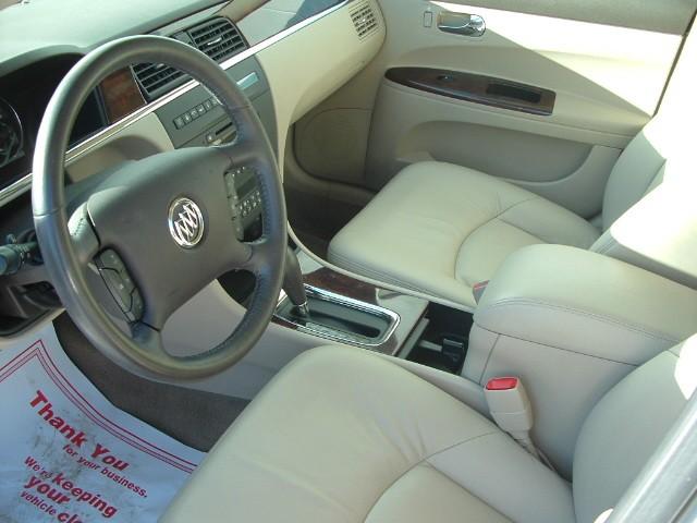 Buick LaCrosse 2008 photo 2