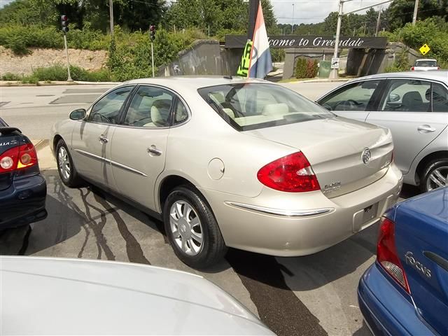 Buick LaCrosse 2008 photo 2