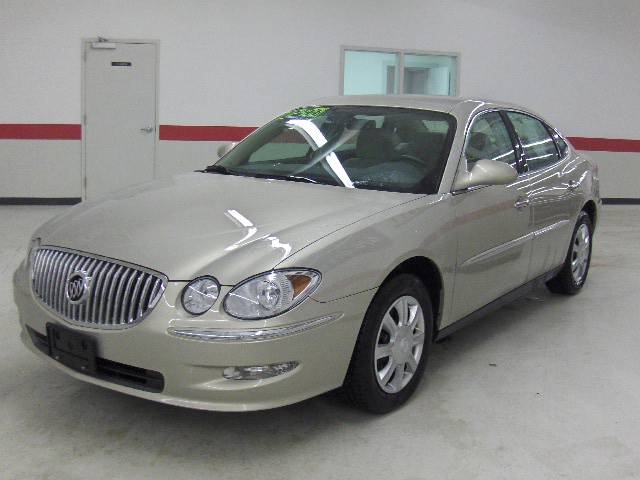 Buick LaCrosse 2008 photo 2