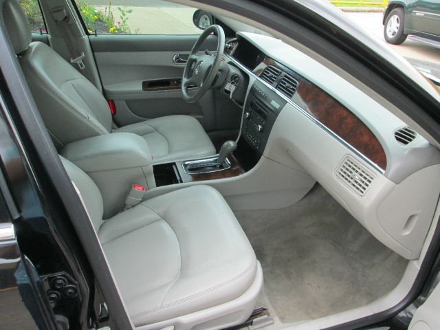 Buick LaCrosse 2008 photo 2