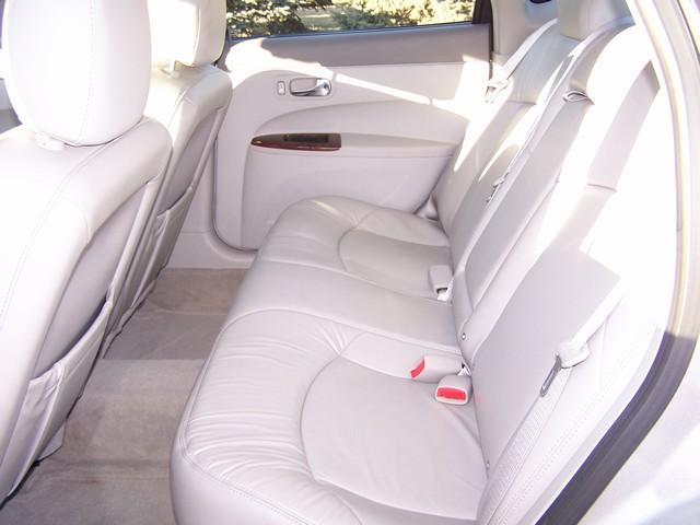 Buick LaCrosse 2008 photo 2