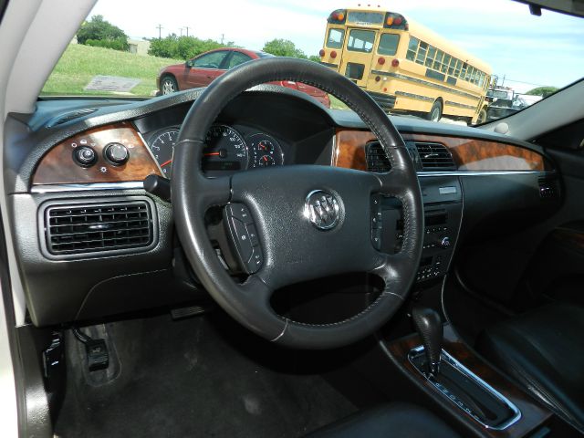 Buick LaCrosse 2008 photo 2