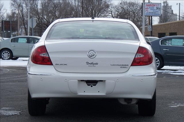 Buick LaCrosse 2008 photo 3