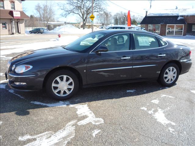 Buick LaCrosse 2008 photo 2