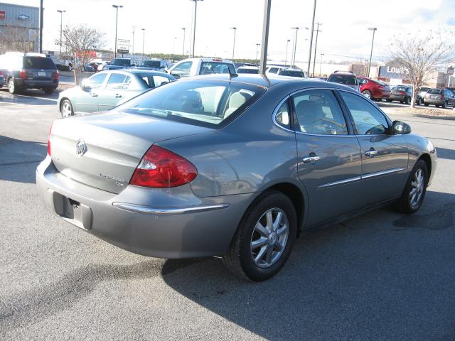 Buick LaCrosse 2008 photo 3