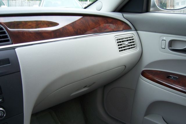 Buick LaCrosse 2008 photo 11