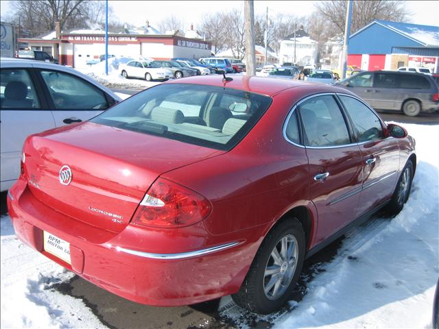 Buick LaCrosse 2008 photo 2