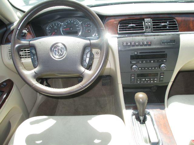 Buick LaCrosse 2008 photo 10