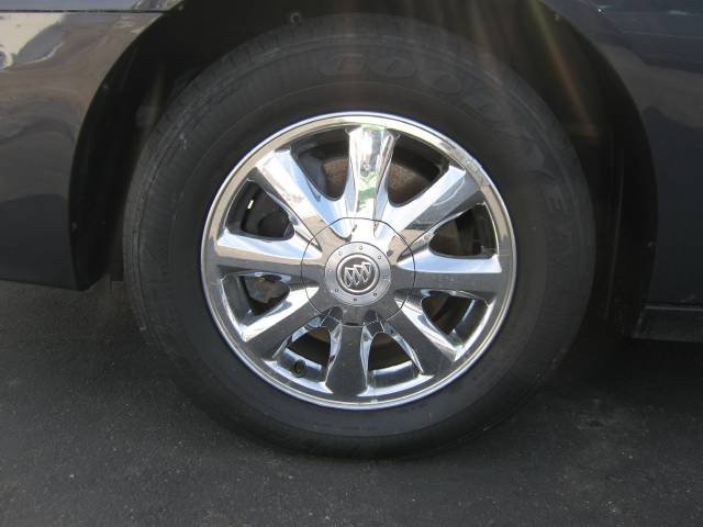 Buick LaCrosse 2008 photo 3