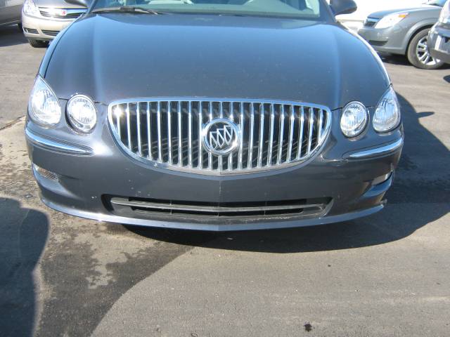 Buick LaCrosse 2008 photo 2