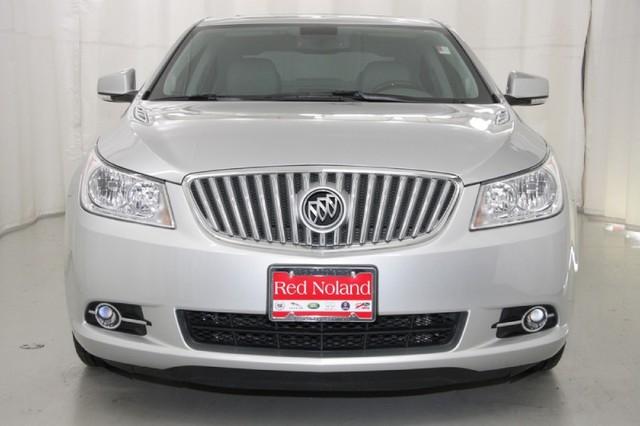 Buick LaCrosse 2010 photo 1