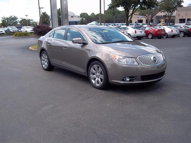 Buick LaCrosse 2010 photo 4