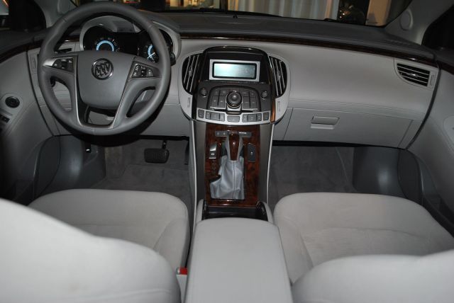 Buick LaCrosse 2010 photo 7