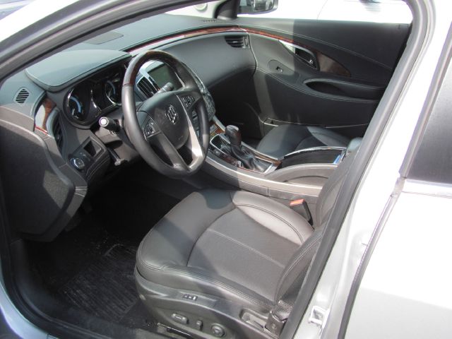 Buick LaCrosse 2010 photo 14