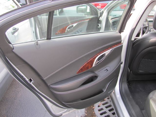 Buick LaCrosse 2010 photo 26