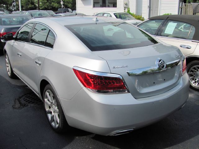 Buick LaCrosse 2010 photo 6