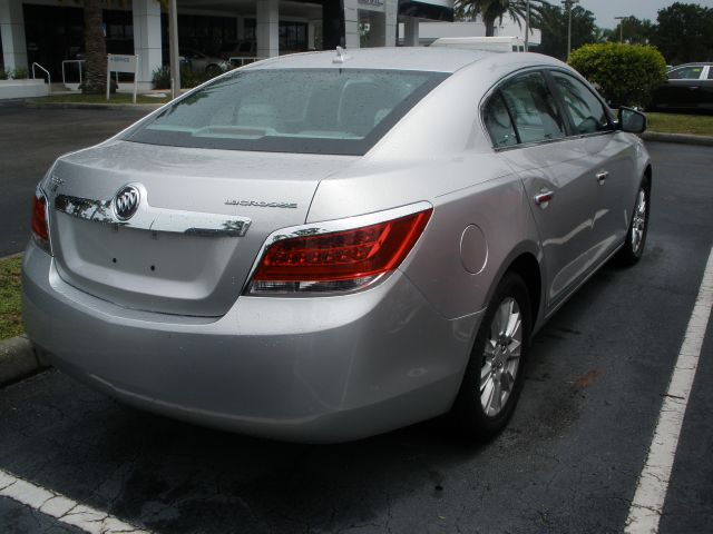 Buick LaCrosse 2010 photo 5