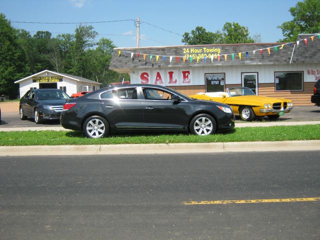 Buick LaCrosse 2010 photo 1