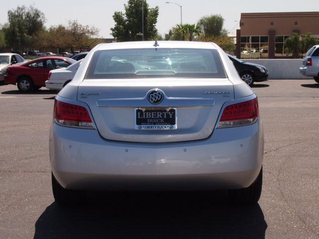 Buick LaCrosse 2010 photo 17