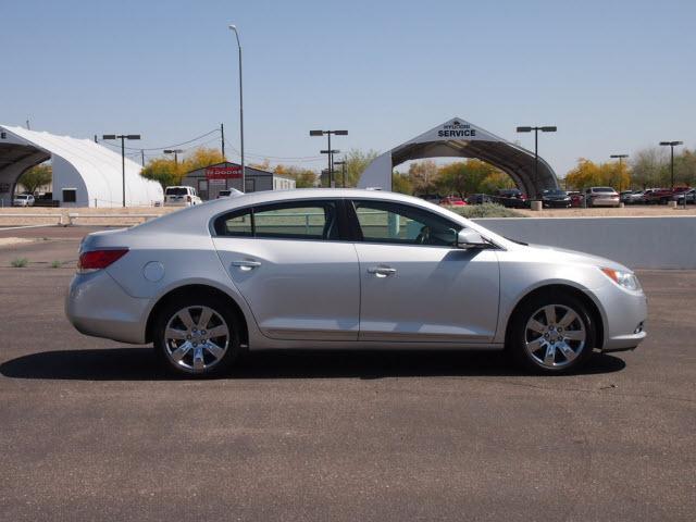 Buick LaCrosse 2010 photo 18