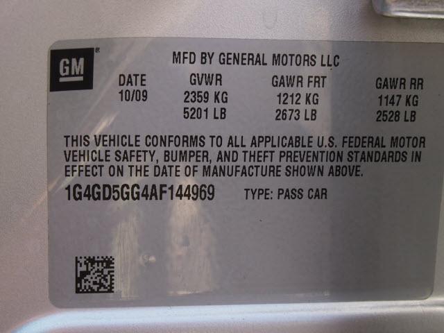 Buick LaCrosse 2010 photo 6