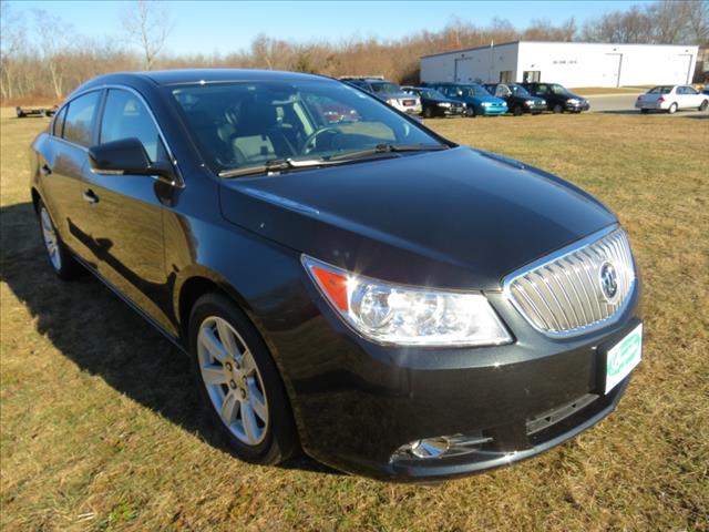 Buick LaCrosse 2010 photo 1