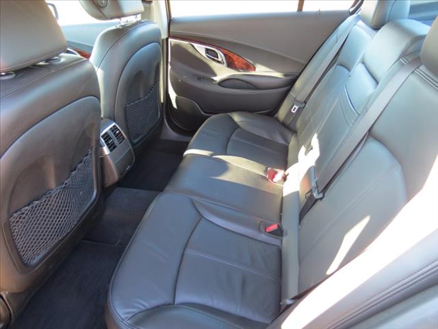 Buick LaCrosse 2010 photo 2