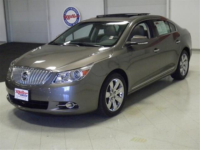 Buick LaCrosse 2010 photo 1