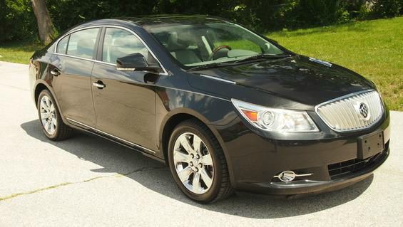 Buick LaCrosse GL Sedan 4D Sedan