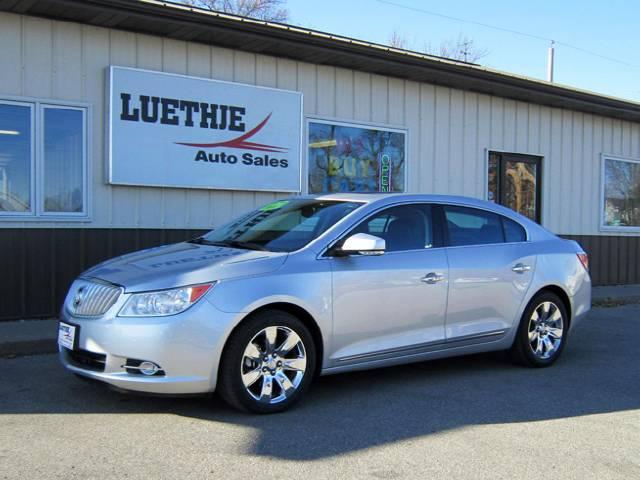 Buick LaCrosse 2010 photo 1