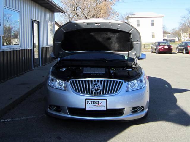 Buick LaCrosse 2010 photo 5