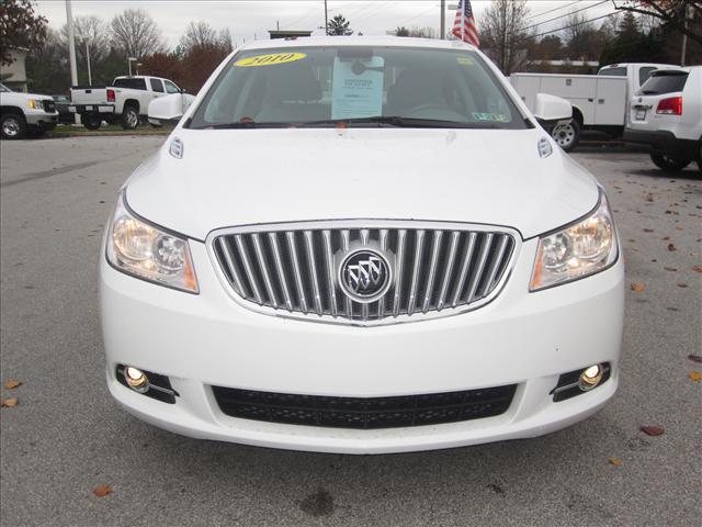 Buick LaCrosse 2010 photo 1