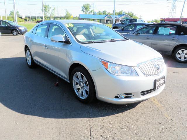 Buick LaCrosse 2010 photo 3