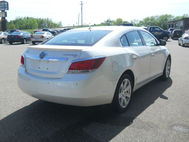 Buick LaCrosse 2011 photo 10