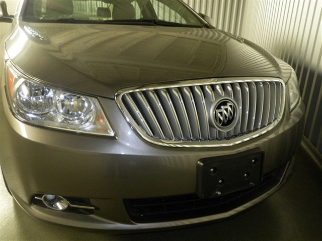 Buick LaCrosse 2011 photo 4