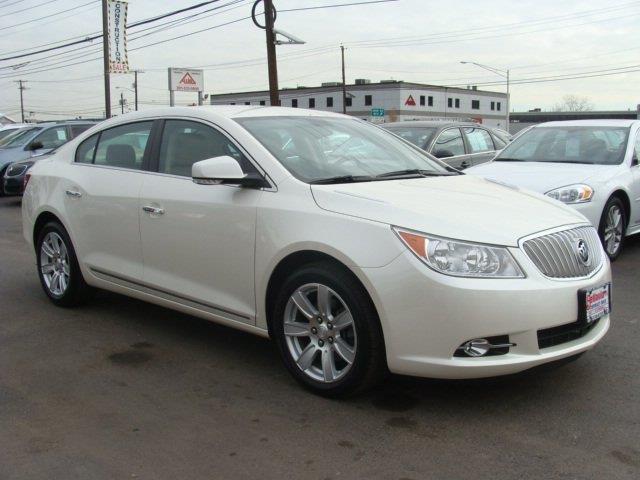 Buick LaCrosse 2011 photo 3