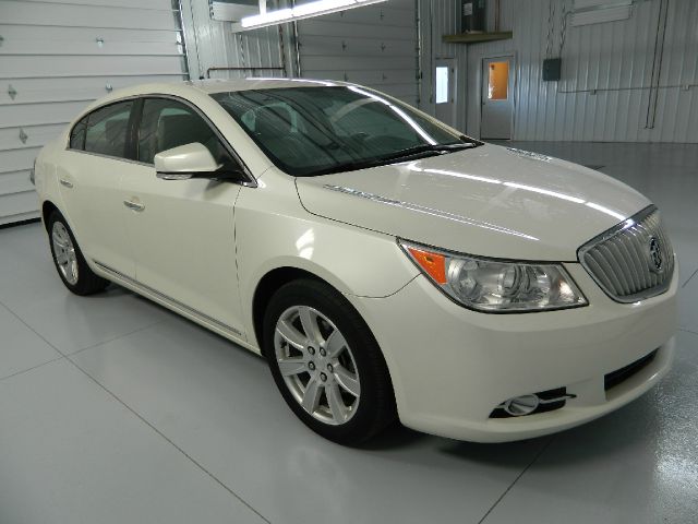 Buick LaCrosse 2011 photo 4