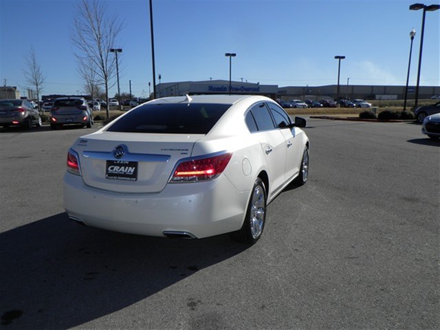 Buick LaCrosse 2011 photo 5