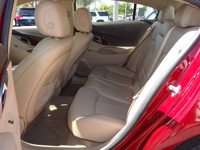 Buick LaCrosse 2011 photo 3