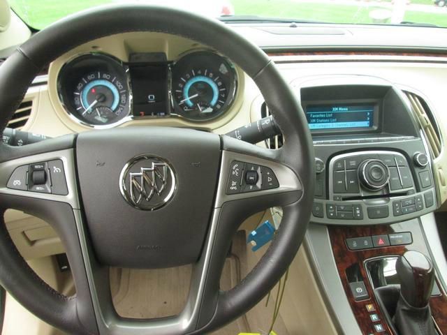 Buick LaCrosse 2011 photo 4