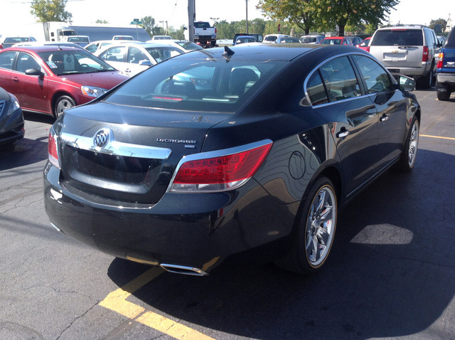 Buick LaCrosse 2011 photo 3